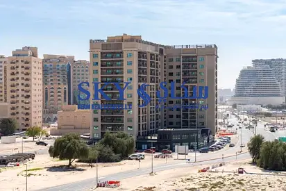 Premium 1-Bedroom Apartment with Excellent Amenities