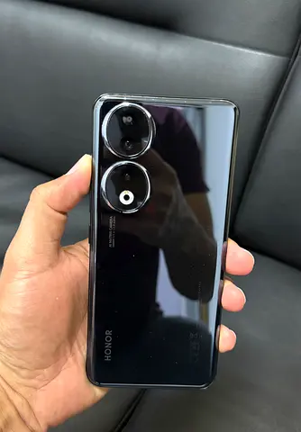 Honor 90 - Storage 256GB, Ram 8+5GB, Very good condition.