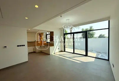 Single Row | Corner Townhouse | Ready to View