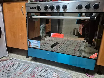 Assorted Oven-Safe Bakeware and Pans - Used Set