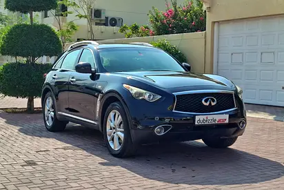 AED 909/month | 2019 Infiniti QX70 Luxury Sensory | GCC Specs | Ref#543591