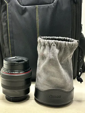 Canon EF 85mm f/1.2L USM Lens – Original Canon Pouch Included