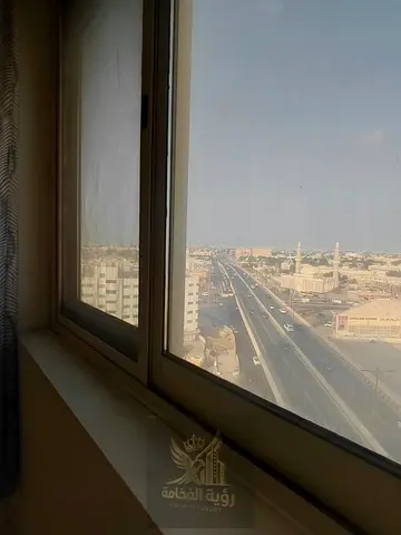 شقة للإيجار السنوي في الشارقة – أبو شغارة فرصة مميزة للسكن في منطقة أبو شغارة، شقة غرفتين وصالة بمساحة واسعة وإطلالة مميزة من جميع أنحاء الشقة، بتصمي