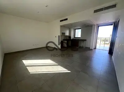 Single Row | Elegant TH 2BR + Maid I Vacant