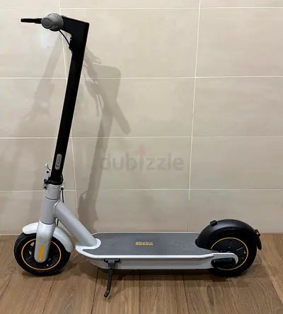 Segway Ninebot Max G30LP Scooter 30kmph Top Speed