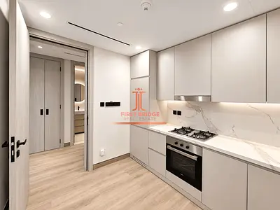 HIGH FLOOR I SKYLINE VIEW I CLOSED KITCHEN