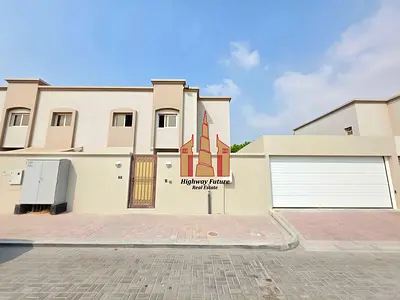Spacious 4bhk villa in barashi with wardrobes maids room new kitchen fitted