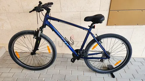GIANT ATX 27.5" Mountain Bike - Good Condition