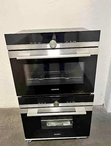 Siemens iQ700 built-in electric oven & steam oven set