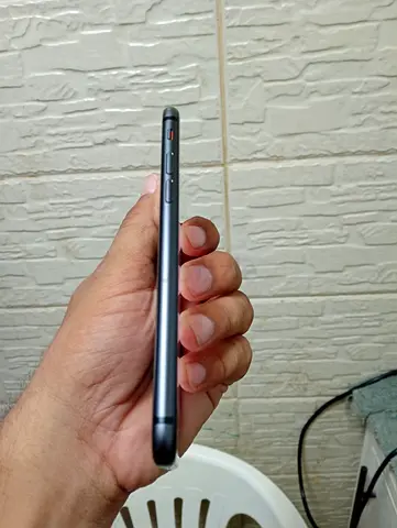 iPhone 8 .64GB - black, Good Condition
