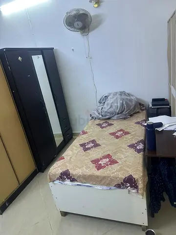 Executive Bed Space For Indian Bachelor Near Sharaf DG Metro