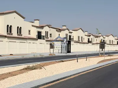 HANDOVER SOON | CORNER UNIT | SINGLE ROW | CASARES