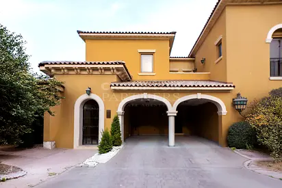 Spacious | Corner with Garden | Vacant and Ready