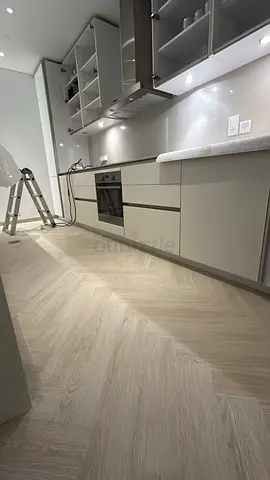 Wrapping and flooring