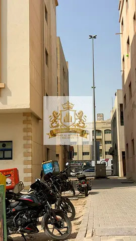 للبيع بناية فى الشارقة منطقة مويلح التجارية بموقع مميز