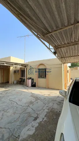 بيت شعبي للبيع في امارة الشارقة ضاحية مغيدر داخل منطقة الطلاع