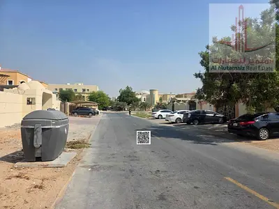 For sale: Corner villa on two paved streets, prime location, ground floor only, close to amenities,