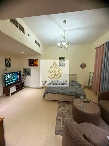 🏡 **للإيجار الشهري في عجمان – استديو مفروش في أبراج الياسمين**  ✨ فرصة مميزة للسكن في استديو مفروش بمساحة كبيرة ومطبخ منفصل، مناسب لمن يبحث عن الراحة