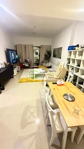 Near Metro High Floor Vacant Soon