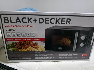 Black+Decker 20L Microwave Oven 700W - Like New in Box