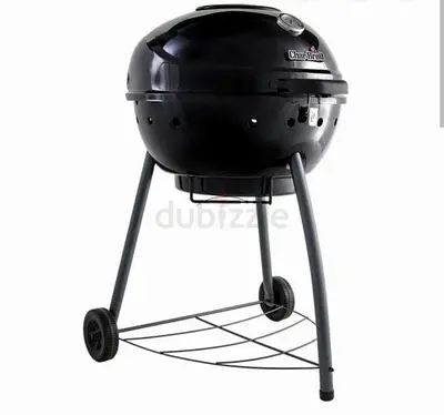 Portable Charcoal Kettle BBQ Grill on Stand — Good Condition