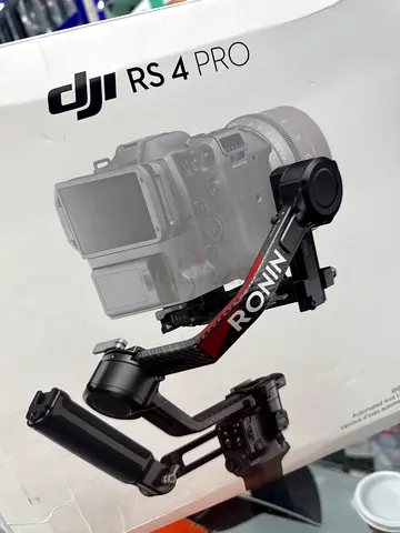 DJI Ronin RS 4 Pro Gimbal Stabilizer (Like New)