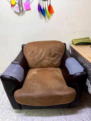 Sofa for free anyone can take!! First come first serve