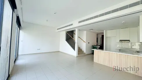 Bright & Spacious | Peaceful Community |Signal Row