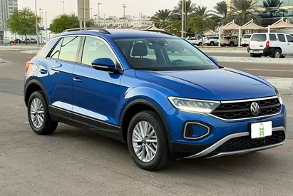 VOLKSWAGEN T-ROC # 2024 GCC # ACCIDENT FREE AND AGENCY MAINTAINED CAR FOR SALE.