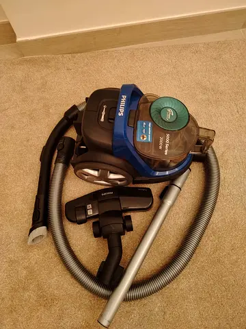 Philips Compact Bagless Vacuum Cleaner - Good Working Condition