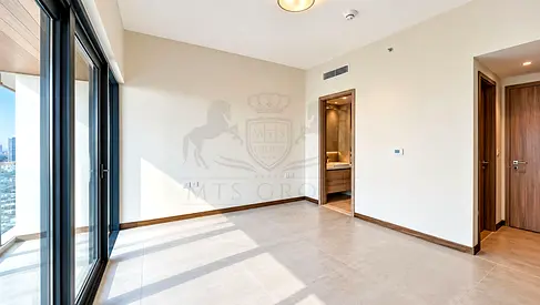 Elegant Apartment | 12 Cheques | Burj Community View