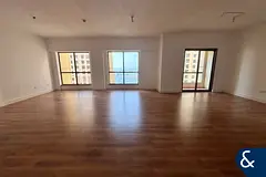Upgraded | Unfurnished | Sea Views | 4 Beds