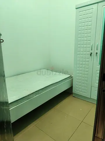 Fully covered fully furnished partition room available in Abu shagara for single male/female/couple.