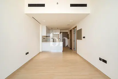 Al Khail Road Facing | Mid Floor | Vacant