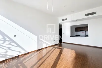 Spacious Unit | Road View | Ideal Location