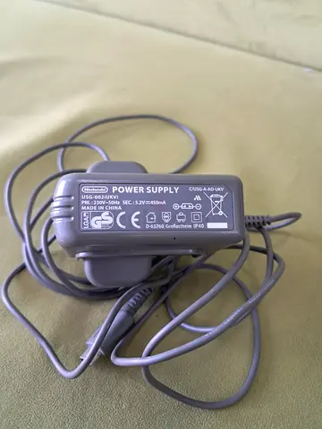Nintendo ds Lite power adapter original
