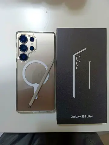 Samsung Galaxy S25 Ultra (korean ver) s pen - Like New, Box Include. Samsung galaxy watch fit3 gift