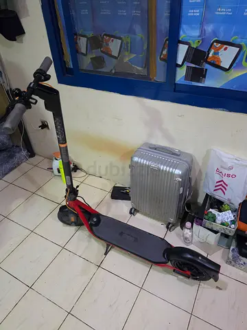 Ninebot D18 scooter