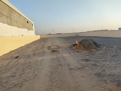 للبيع عقار صناعي حوطه بالصجعة الصناعية بمنطقة الحنو مدينه الامارات الصناعيه بلوك 8 منطقه الاسكراب والكراچات