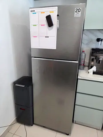 Samsung Top Freezer Refrigerator 320L - Stainless Steel, Good Condition