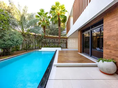 Exclusive 5BR Corner Villa | Rented |Prime Living
