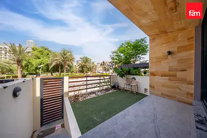 4 Bed Villa + Basement | Park Facing | Big Size