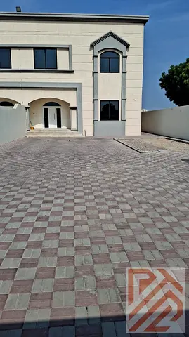 villa for rent 12000 ft