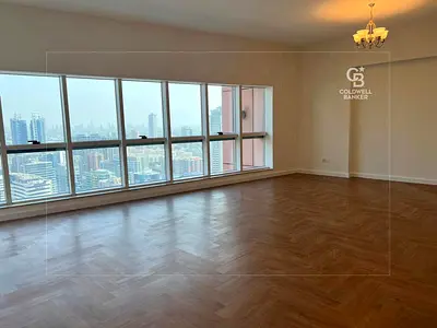 Chiller Free | Spacious | City and Sea Views