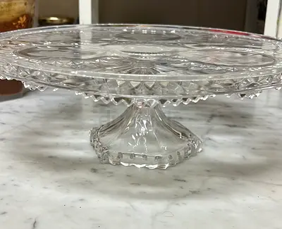 Cake stand