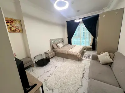 استديو مفروش بالكامل للإيجار الشهري في عجمان - الراشدية - أبراج الواحه ✔️ شامل الفواتير و الإنترنت ⚡📶 جيم , مسبح , باركنج