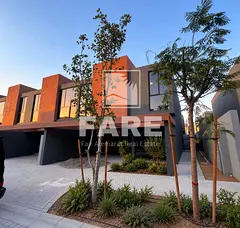 4BR End Corner Townhouse | Majlis | Large Garden | First Tenant