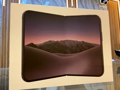 IPHONE DUO 1 TB STORAGE NIGHT SKY * ACTIVE*
