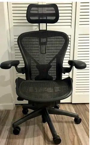 Herman miller Aeron size B fully loaded with headrest
