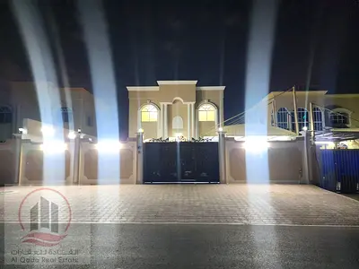 Villa for sale at Ajman -Al Rawad 3 area the Villa 5000 sqft G + 1 ( 5 Master room +big court